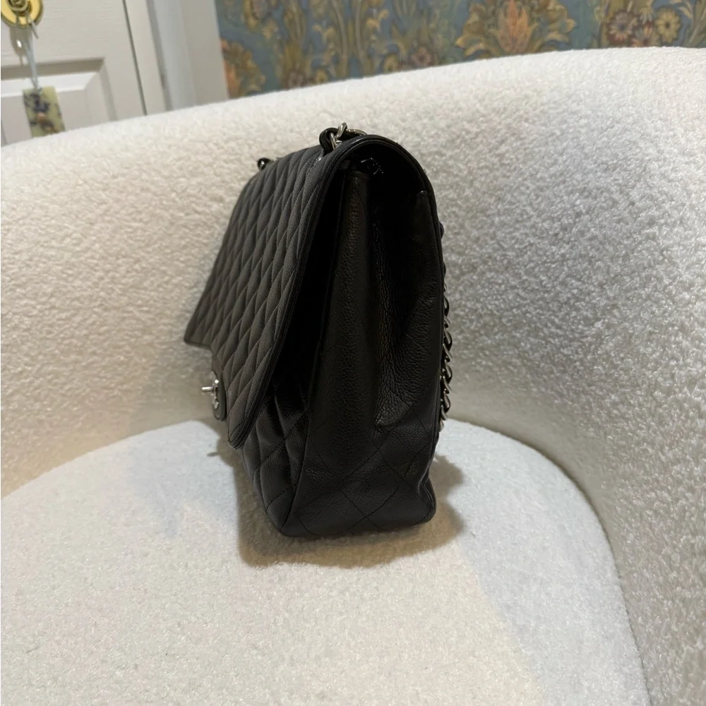 Chanel Black Caviar Maxi Classic Single Flap with Silver Hardware - Picture 9 of 16